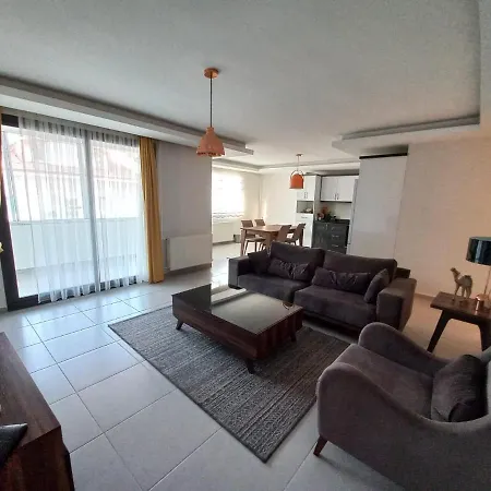 Plaza Apartment