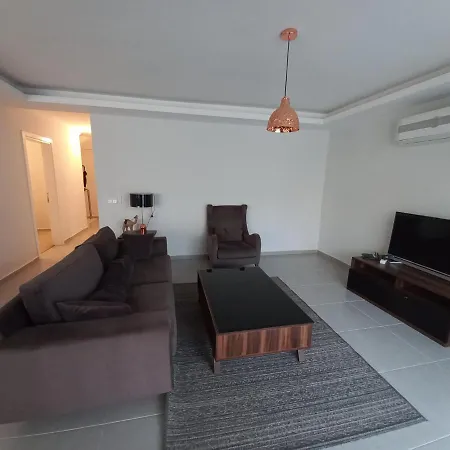 Apartment Plaza *